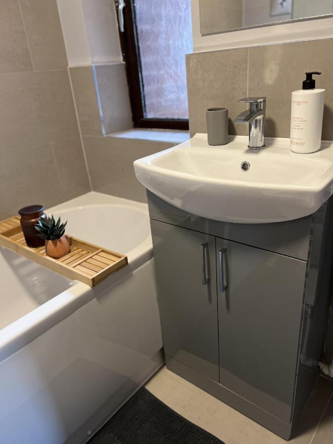 Franklin Suite - Reading City Centre - Free Parking - Close To Station Ngoại thất bức ảnh